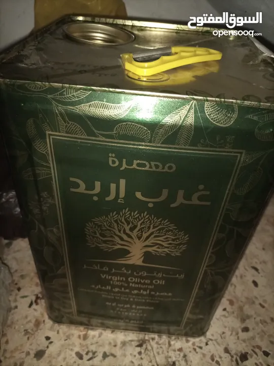 زيت زيتون عصر السنه اشتريتها 95 دينار بس  الحاجه خلتني اعرضها للبيع وبخساره 75 دينار يابلاش