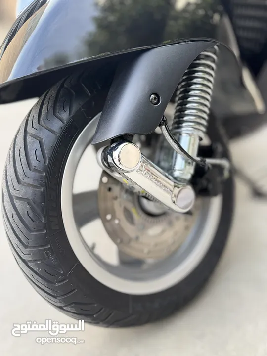 Vespa PIAGGIO GTS300 / Super clean / Black