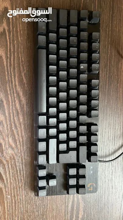 كيبورد وكرسي ألعاب Keyboard and Gaming chair