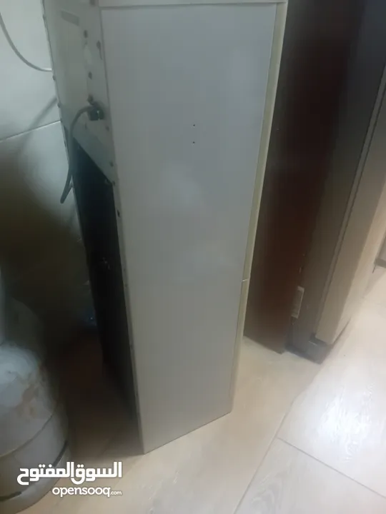 كولر ماء ever يدعم البارد والساخن مع زر خلفي مستعمل حالة جيد جدا للبيع بدون القارورة لايوجد خدمة