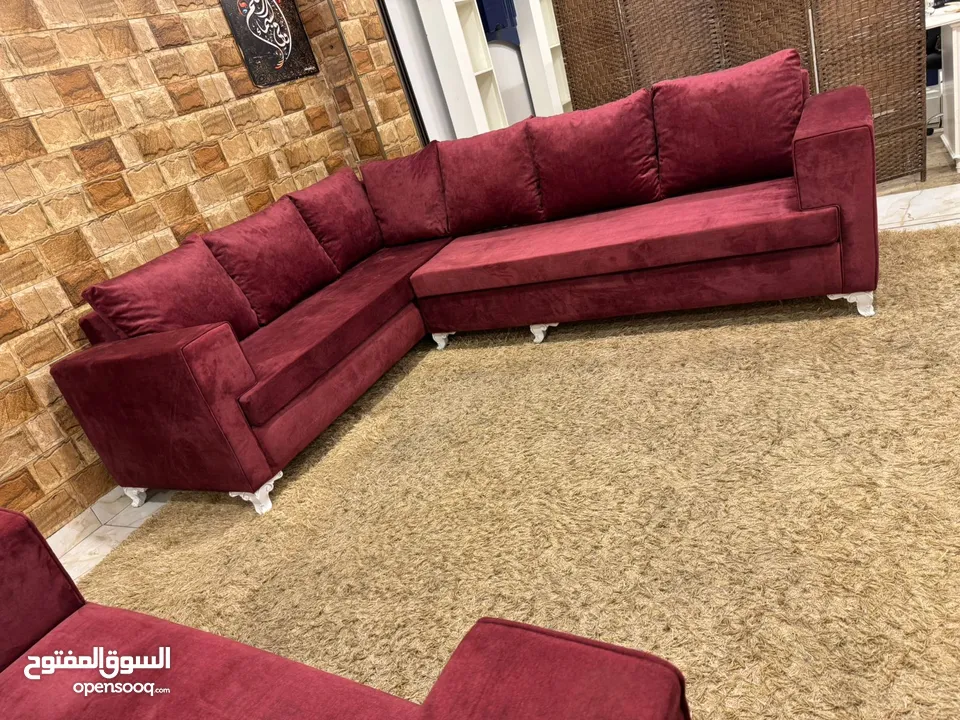 طقمين كنب راقين جداً بجودة عالية وسعر ولا أروع!  تفاصيل بتخلي أي بيت أشيك وأحلى