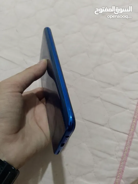 هواوي y9 برايم 2019 بحالة جيدة في شعر بالشاشة خفيف للبدل فقط