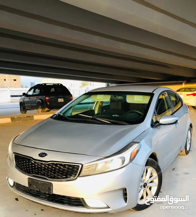 كيا فورتي 2017 kia forte  ماشيا : 110 استيراد امريكي  محرك : 20