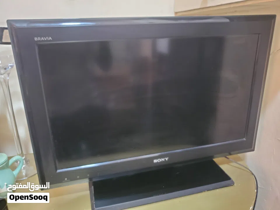 Sony Bravia 26 inch LCD HD TV for sale للبيع تلفزيون سوني برافيا