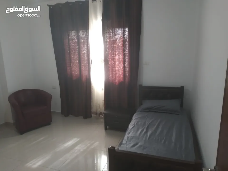 شقه مفروشه طابق اول في رام الله