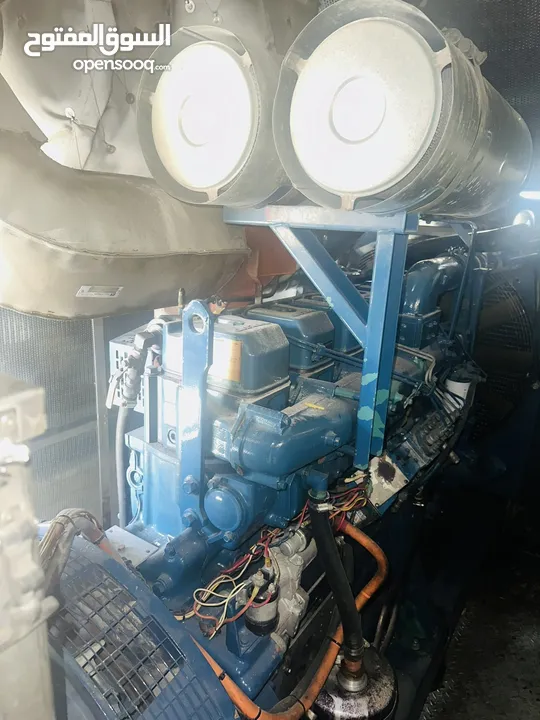 مولد كهرباء Volvo 700 KVA صايلنت