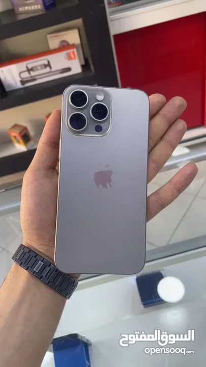 Iphone 15 pro max شرق اوسط