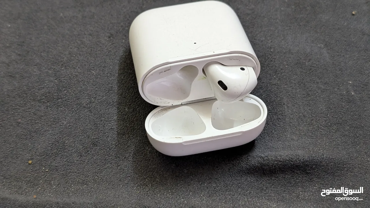 Apple Air Buds2 سماعة أبل إيربوزد أصلية الجهة شمال مع العلبة