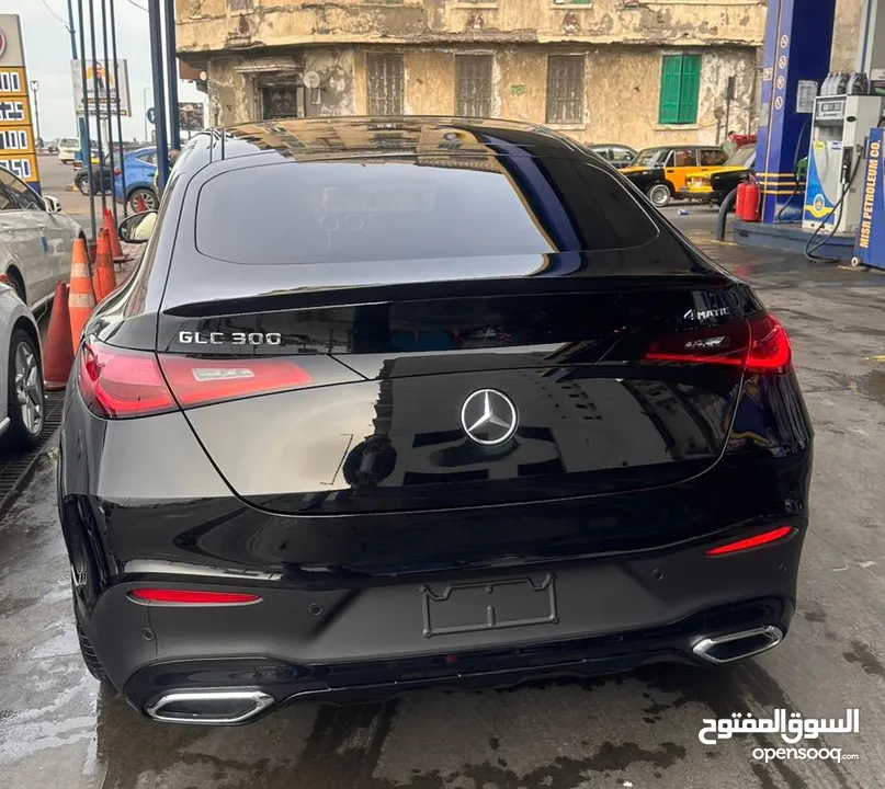 للبيع مرسيدس glc300 زيرو 2025 بسعر لقطه زيرو لم ترخص كامله بدون محاور خلفيه  السعر لقطه  لسرعه ا