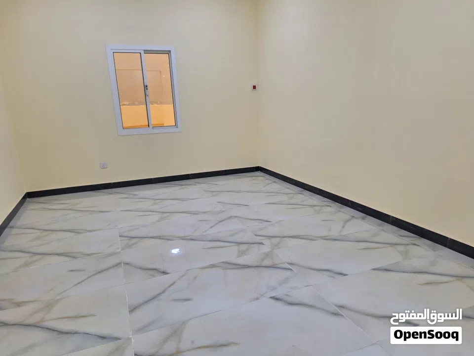 للبيع بيت بالرفاع الشرقي مجدد بالكامل