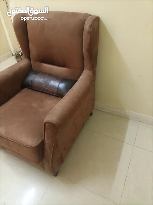 Single sofa for sale!?