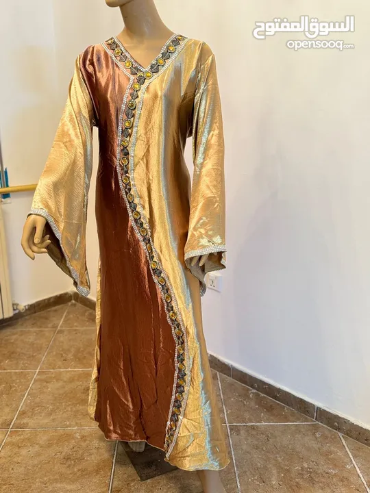 عبي خليجية للبيع + فساتين افراح (بيع جملة)