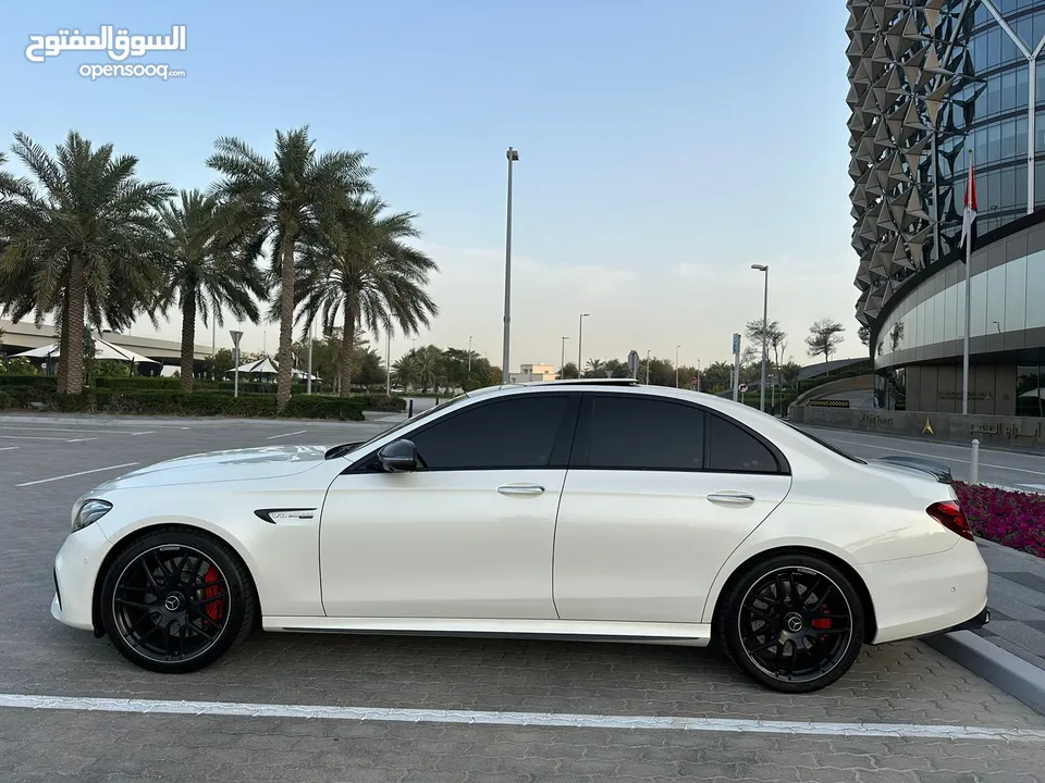 للبيع مرسيدس E63 s AMG اصلي وكالة خليجي موديل 2019 الموتر بحااالة الوكالة  (ست 6 فصوووص)