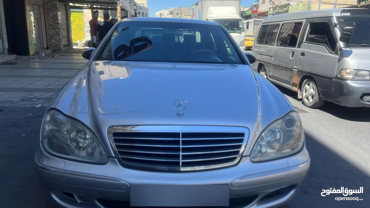 مرسيدس غواصة 2004 للبيع ماتور 3200  جير اتوماتيك مرخصة لسنة كوشوك جديد ميشلن فل اضافات