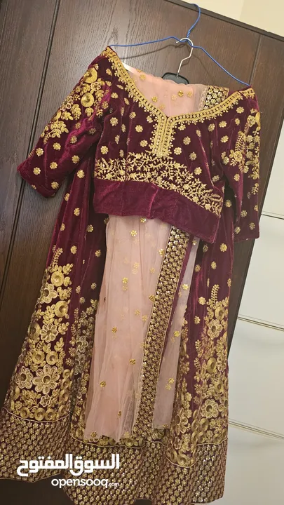 فساتين سهره و زي هندي لبسه واحده