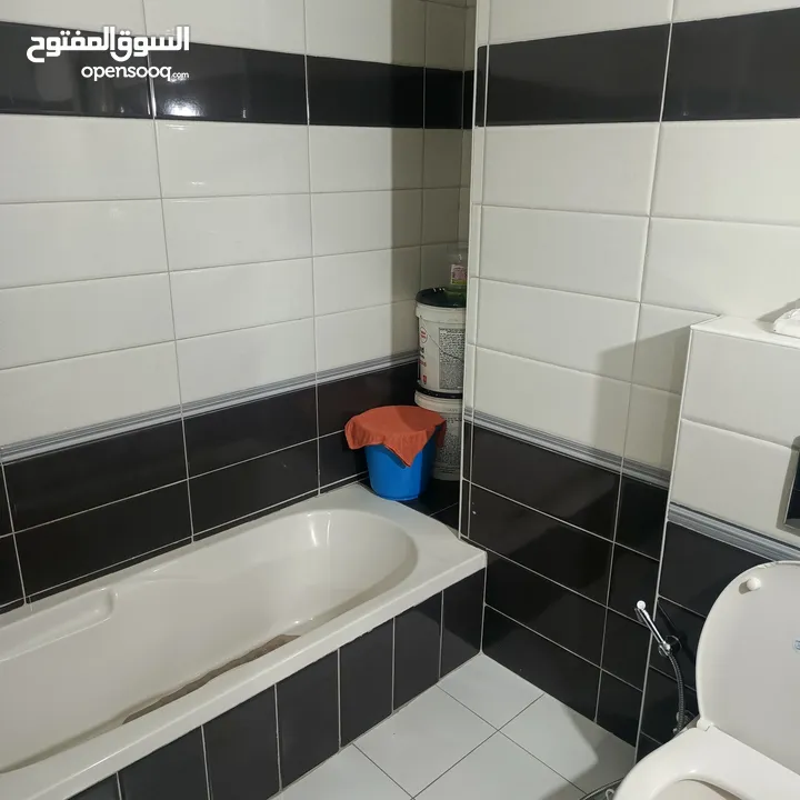 شقة للبيع مفروشة الشرفه قريب للبلد تشطيب شخصي