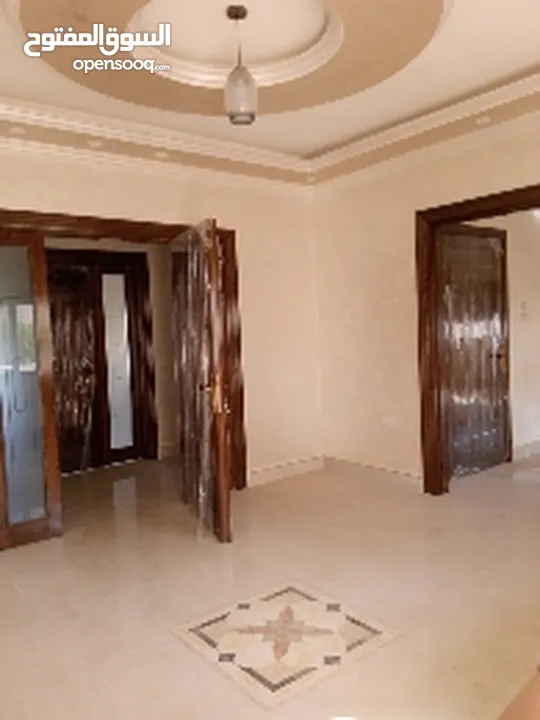 شقة طابقية بمواصفات مميزة للايجار في البنيات من المالك مباشره يرجى عدم تدخل وسطاء او مكاتب عقارية