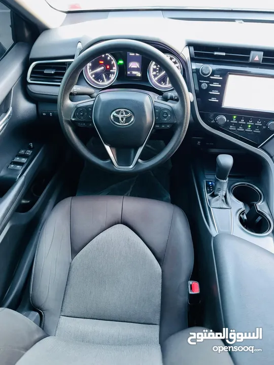 Toyota camry LE السيارة جاهزه إلا ستخدام