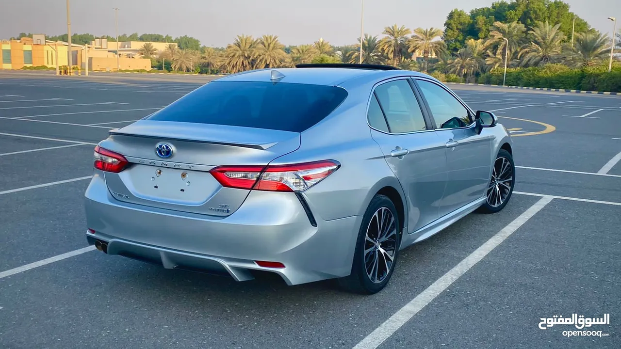 2018 Toyota Camry Limited Hybrid