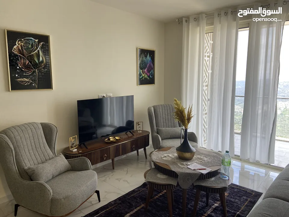 شقة عرسان فاخرة للإيجار في روابي – مفروشة بالكامل بذوق راقي