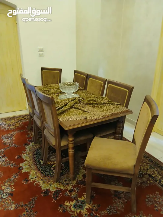 طقم كنب وطاولات