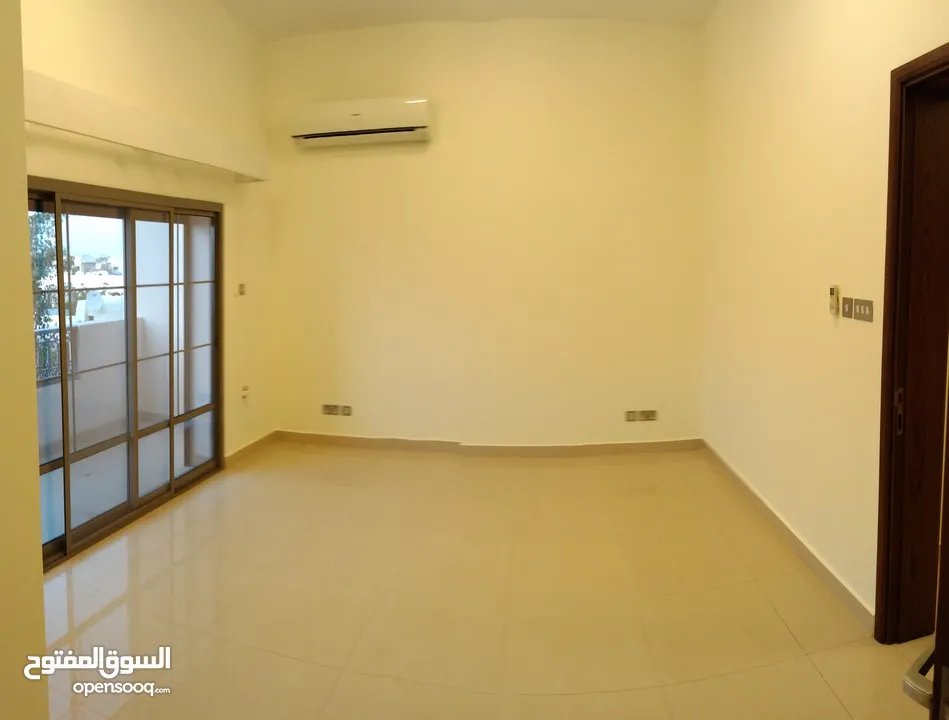 3Me3-Luxurious 5BHK Villa for rent in Madinat S.Qabous near British School