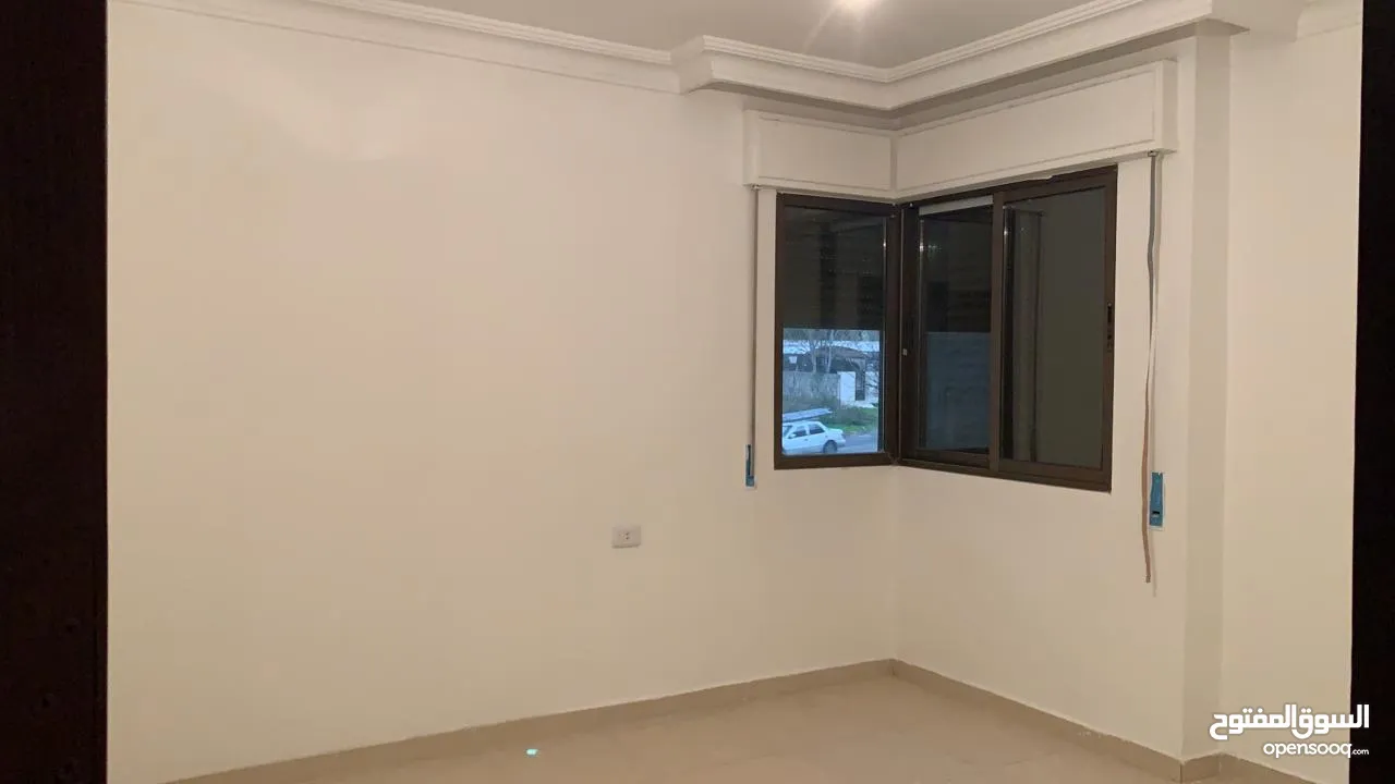 مساحة تجارية ارضية للبيع  بموقع ممتاز وتصلح لجميع الانشطة التجارية  الرقم المرجعي : 48085
