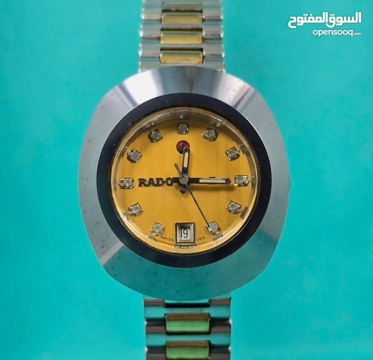 ساعه Rado سويسرية