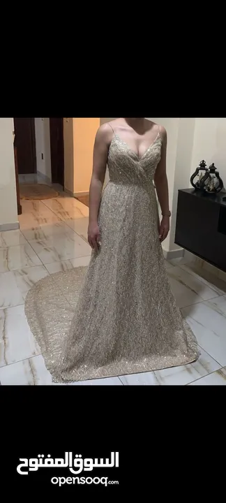 فستان عروس للبيع بسعر 350 دينار   للإستفسار: