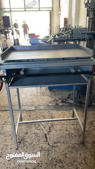 جريل شواء صناعة ممتازة جداً بلاطة 6 ميلي باحجام مختلفة المصنع للمستهلك مباشرة.