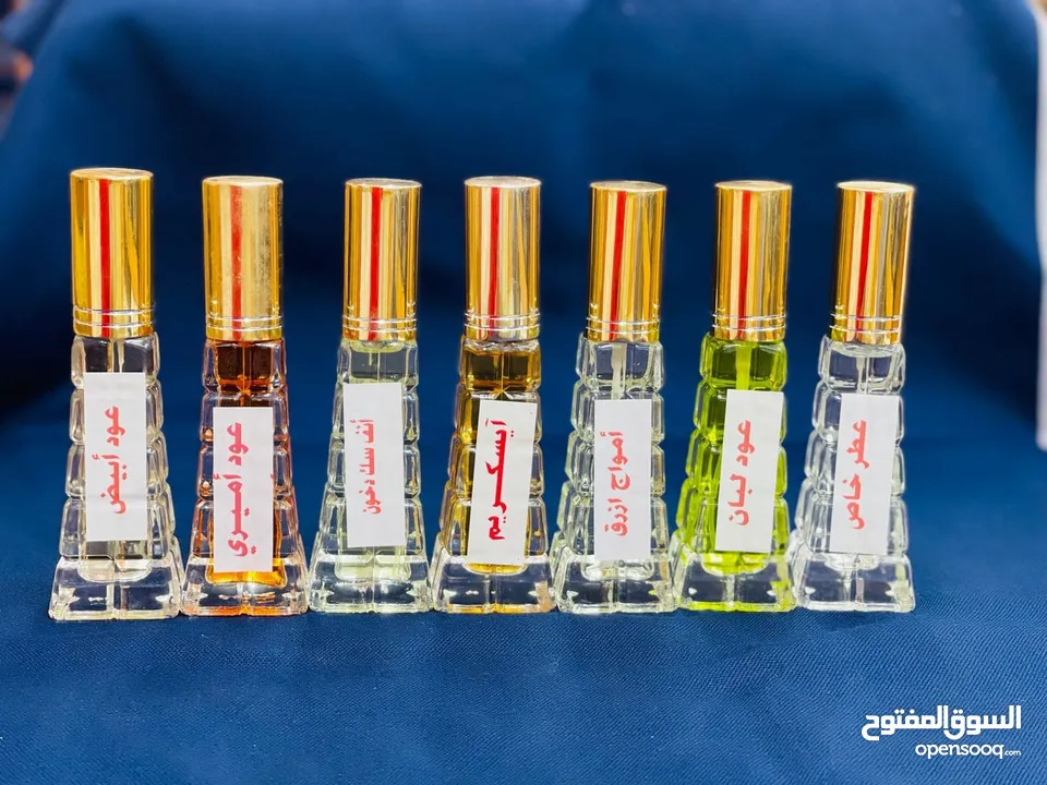 عطر قيمته 900 بيسه درزن 10 ريال في درزن 12 حبه