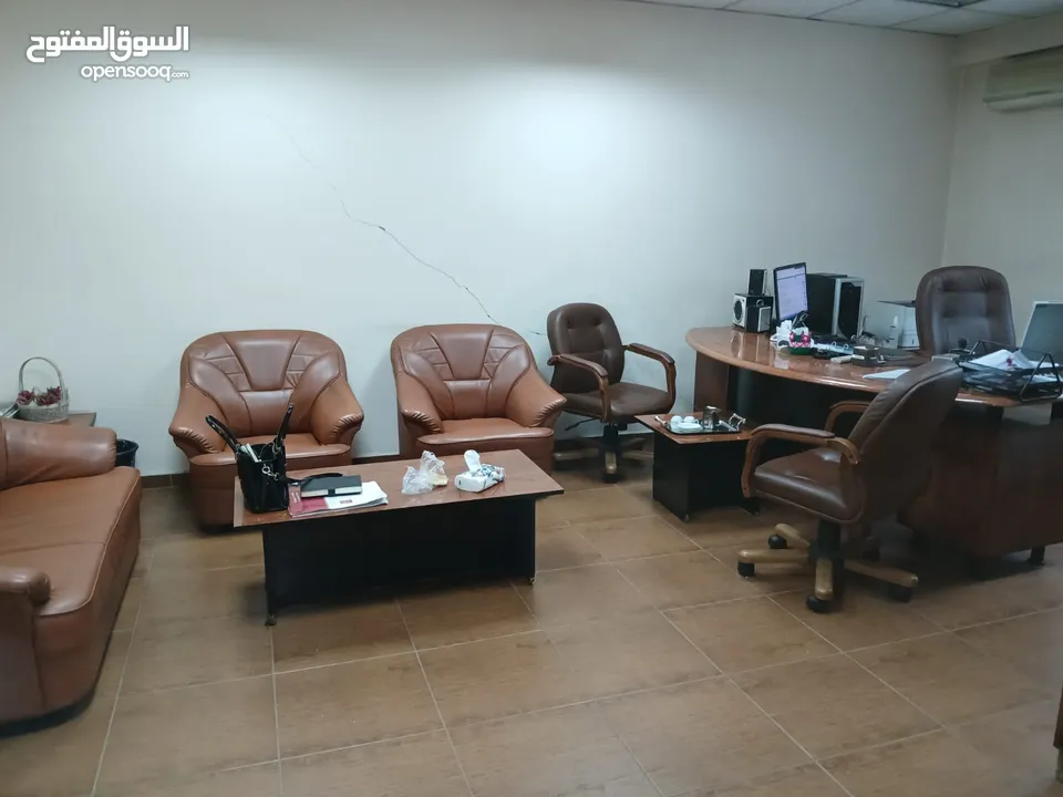 مكتب للايجار في جبل الحسين