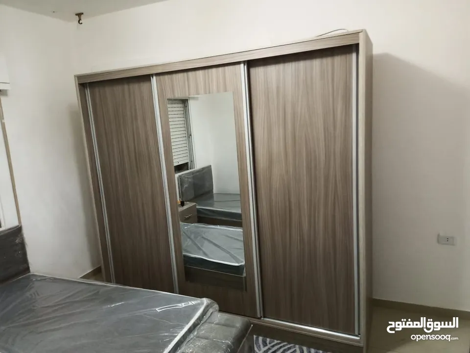 خزانة سحاب لامنيت 3 درف يوجد توصيل  حجم كبيير بأقل سعر في المملكة