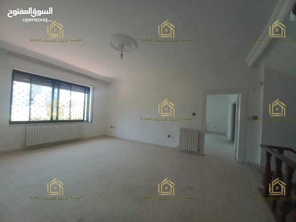 فيلا للايجار .. يوجد خيارات اخرى Villa for rent.. other options available / V152