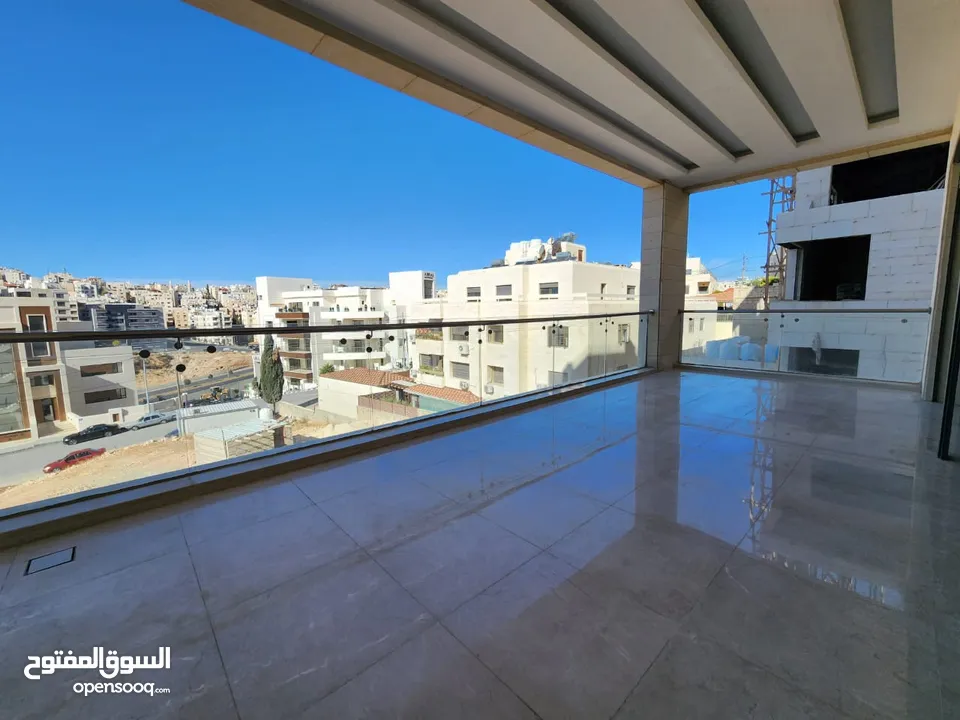 شقة طابقية فاخرة للبيع في عبدون  ref : 14389