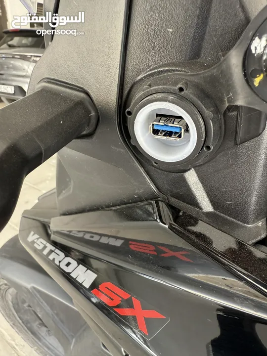 سوزوكي v strom 250 اسود بحالة الوكالة