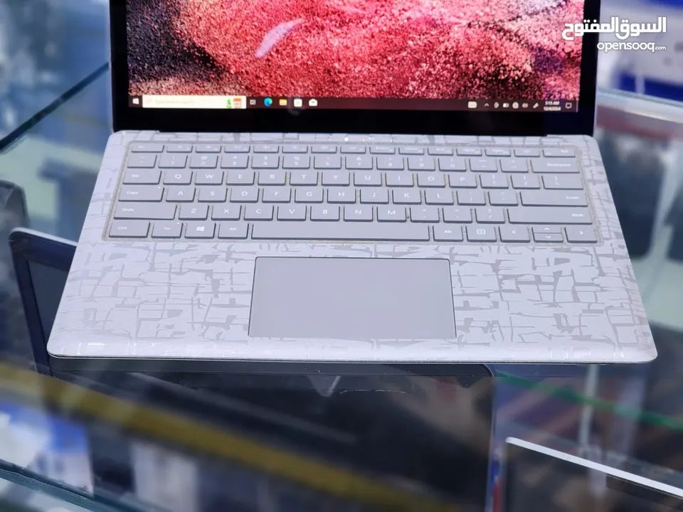 Microsoft surface book 8th generation 256gb ssd Touch and 2k resolution ultra slim and fast laptop