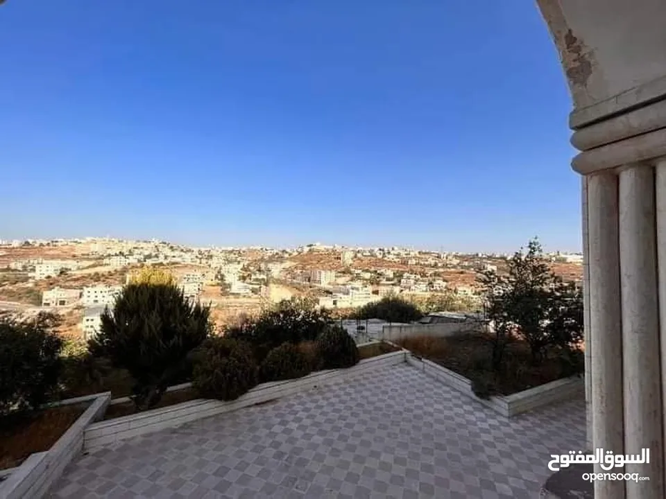بيت مستقل ڤيلا جانبية مميزة للبيع في بني نعيم قضاء الخليل وعليه اطلالة جميلة جدا وفي منطقة مرتفعة