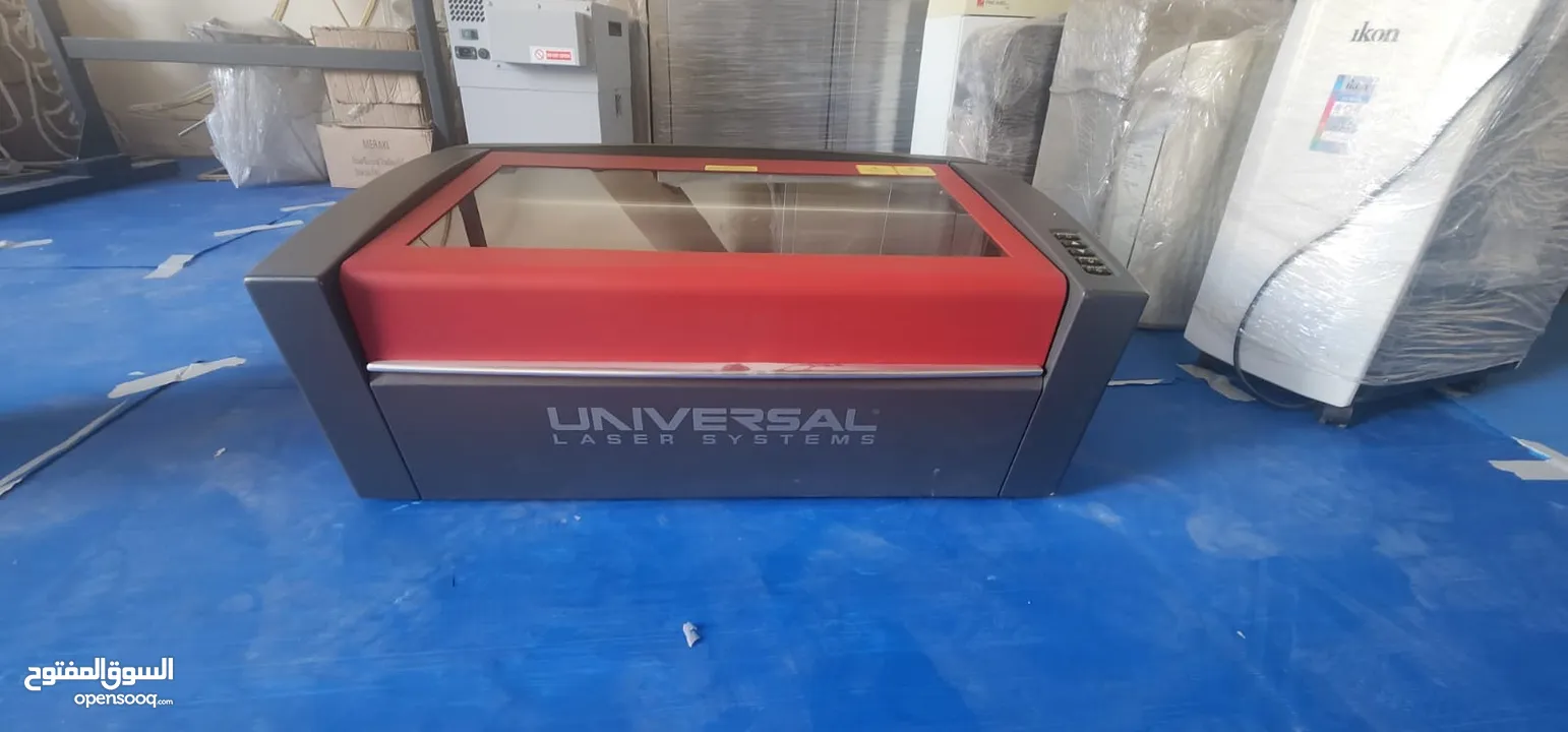 للبيع UNIVERSAL LASER اله قطع