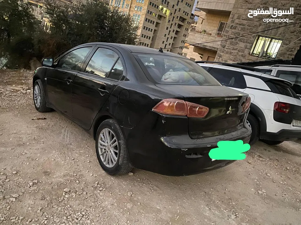 متسبيشي لانسر 2012