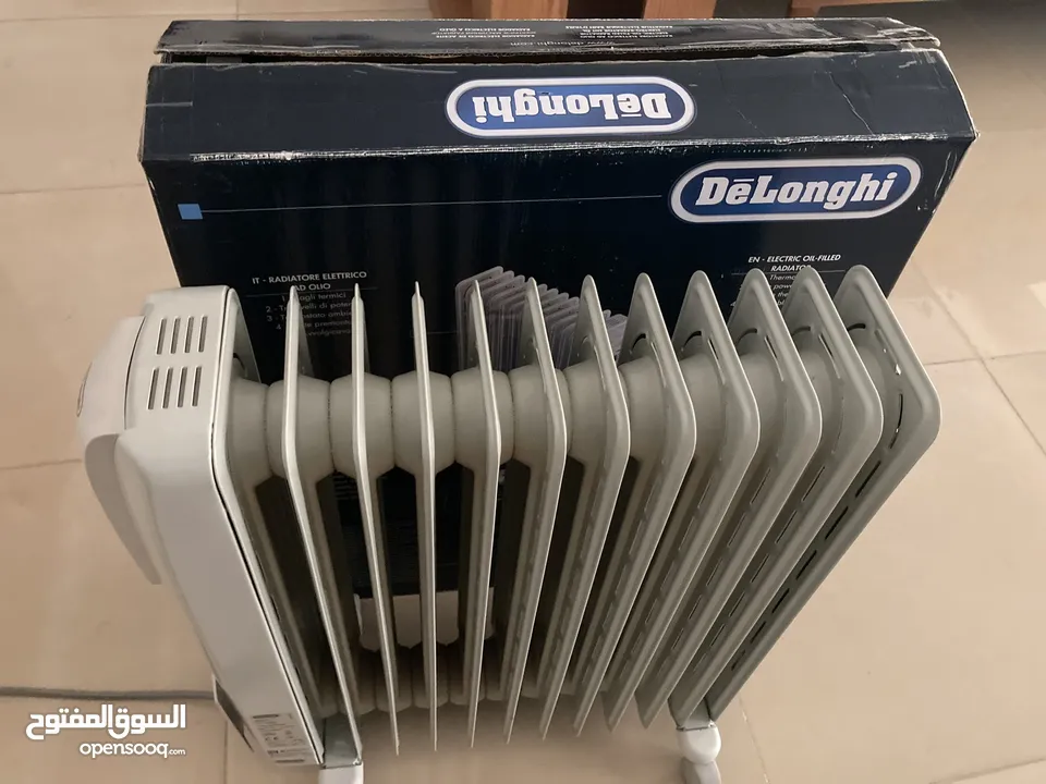 Delonghi Oil Heater Radiator, 12 Fins, 2500W, 3 Settings, Almost New