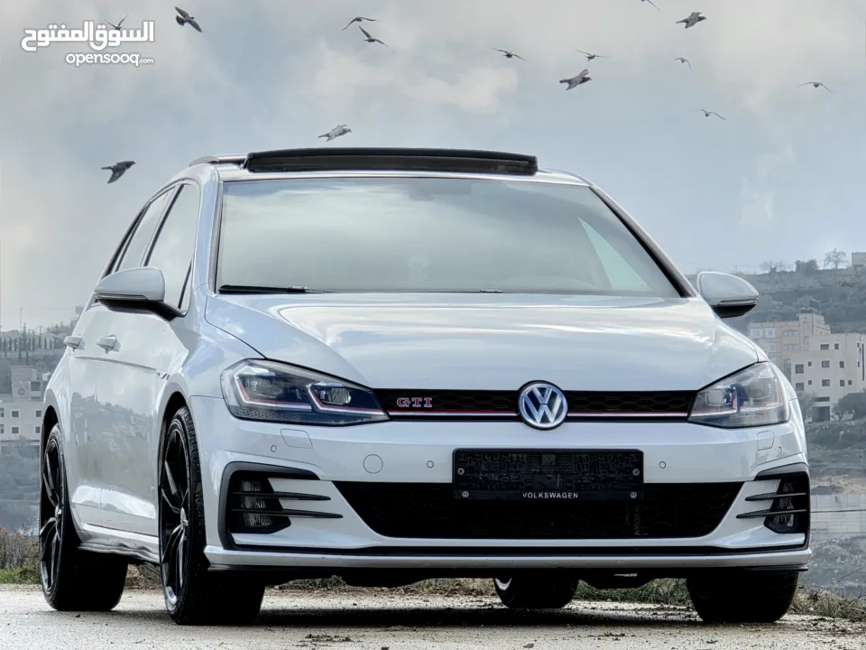 جولف GTI  2019 فل الفل سياره شبابيه