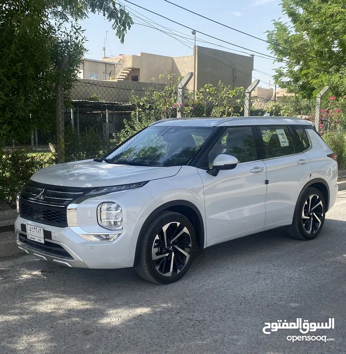 ميتسوبيشي اوتلاندر (SUV) F 28 اعلى فئه (Primer) موديل 2023