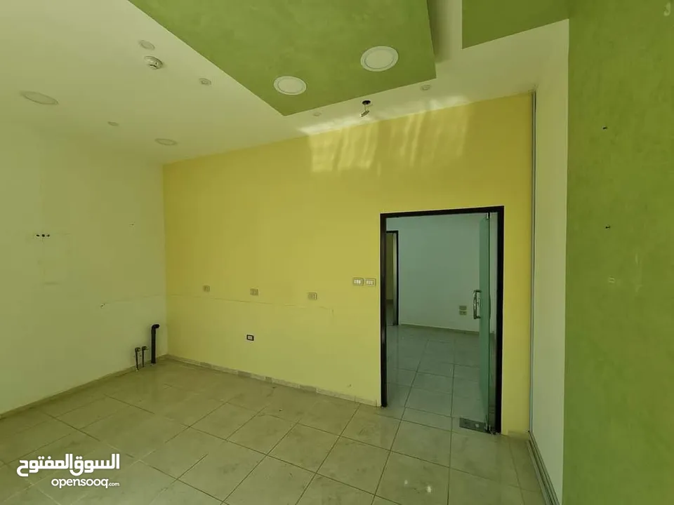 مكاتب للإيجار