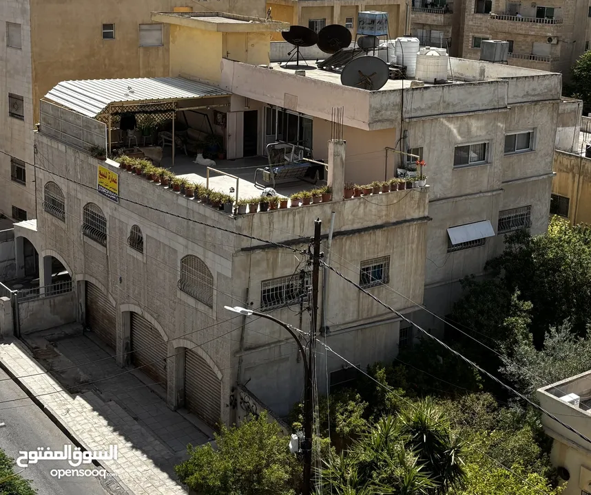 عمارة سكنية تجارية للبيع 4 شقق سكنية + 3 مخازن تجارية