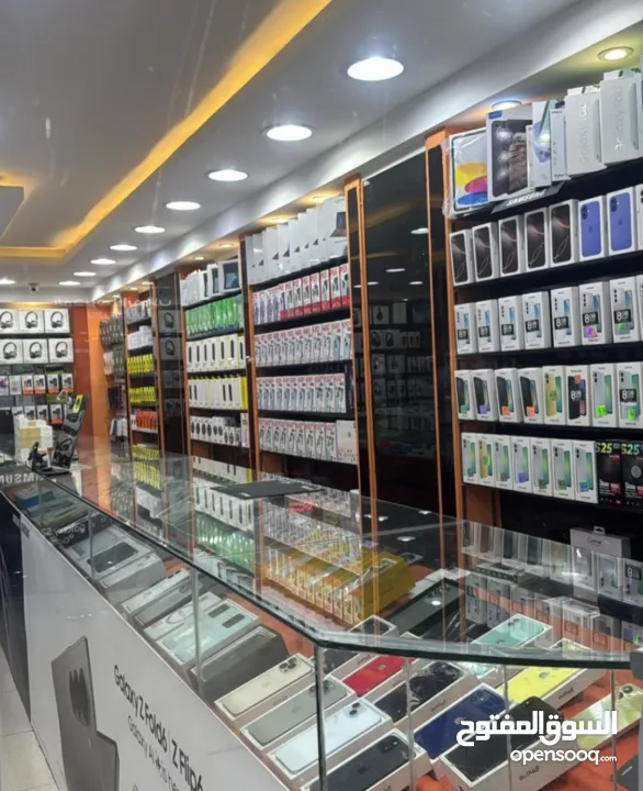 شروة هواتف آيفون 17 برو ماكس بالكرتونه كفالة دولية