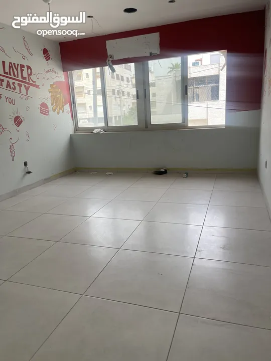 محل تجاري مميز للبيع خلف فندق الفور سيزونز