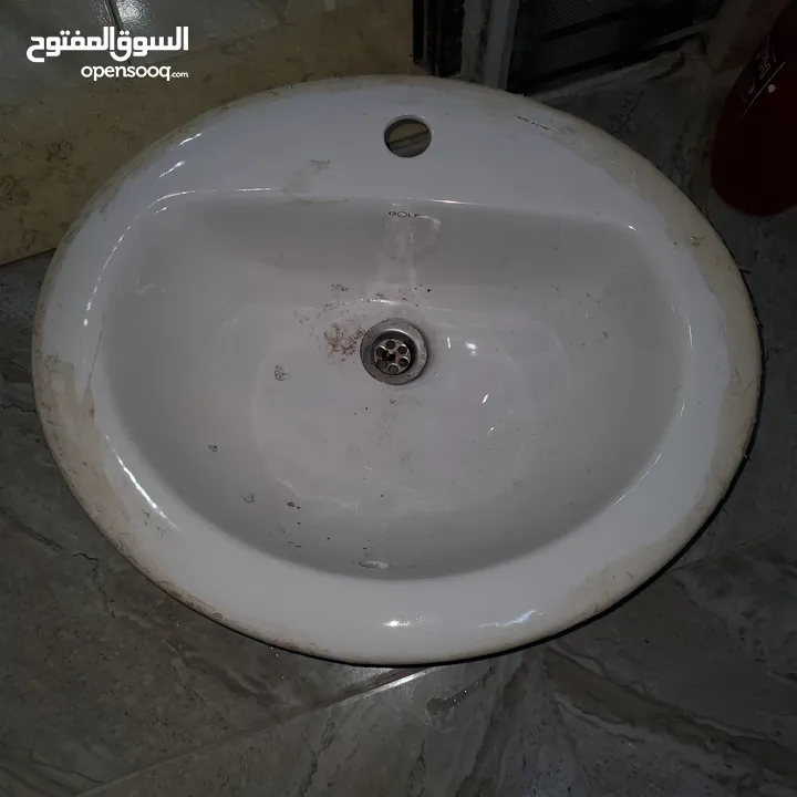 مغسلة للبيع بحالة جيده جدا