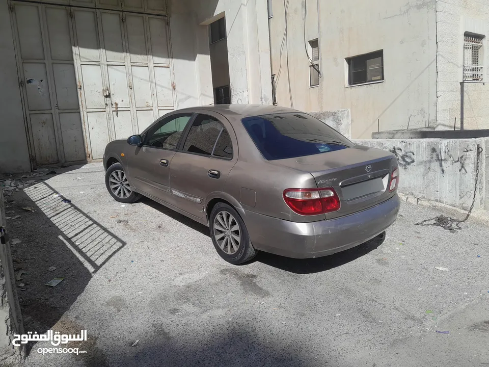 نيسان الميرا 2005
