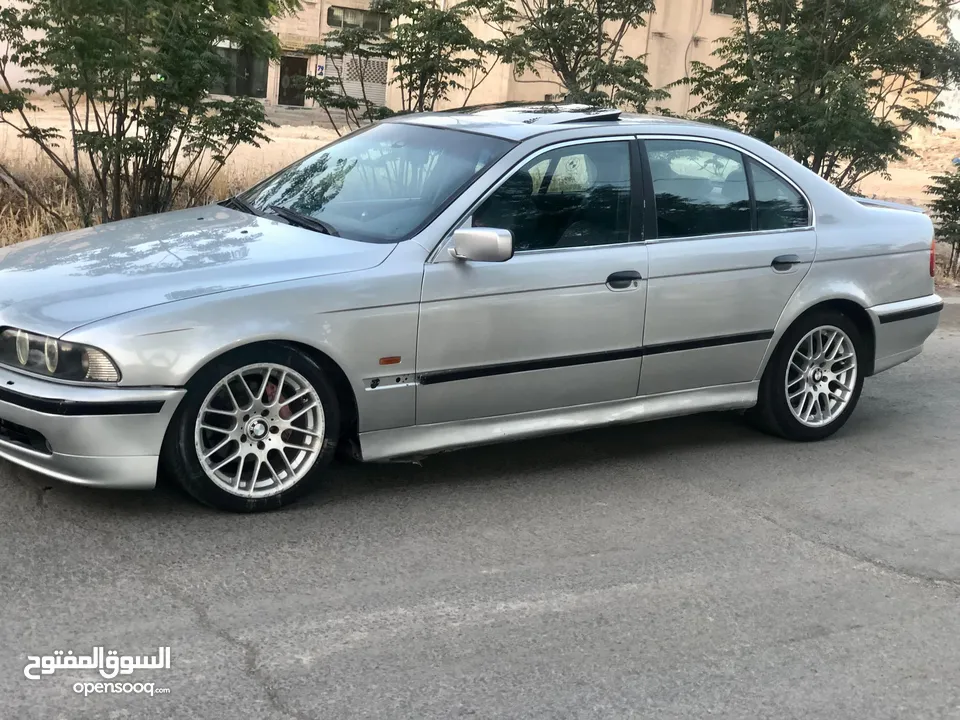 بي ام دب e39 موديل 2000 520ia    BMW E 39 520 IA model 2000 للبيع بسعر 4200 دينار فقط